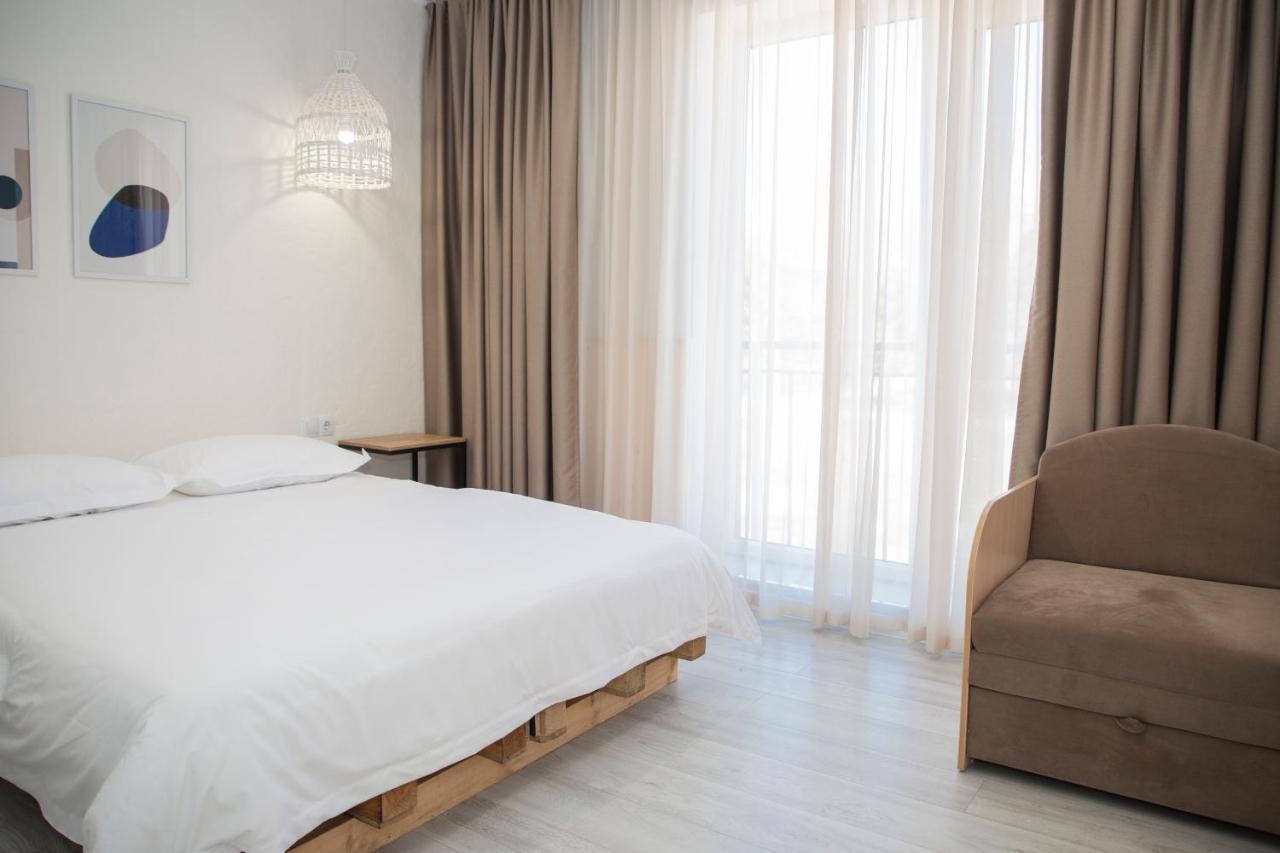 Silence Hotel โชลปอน-อาตา ภายนอก รูปภาพ